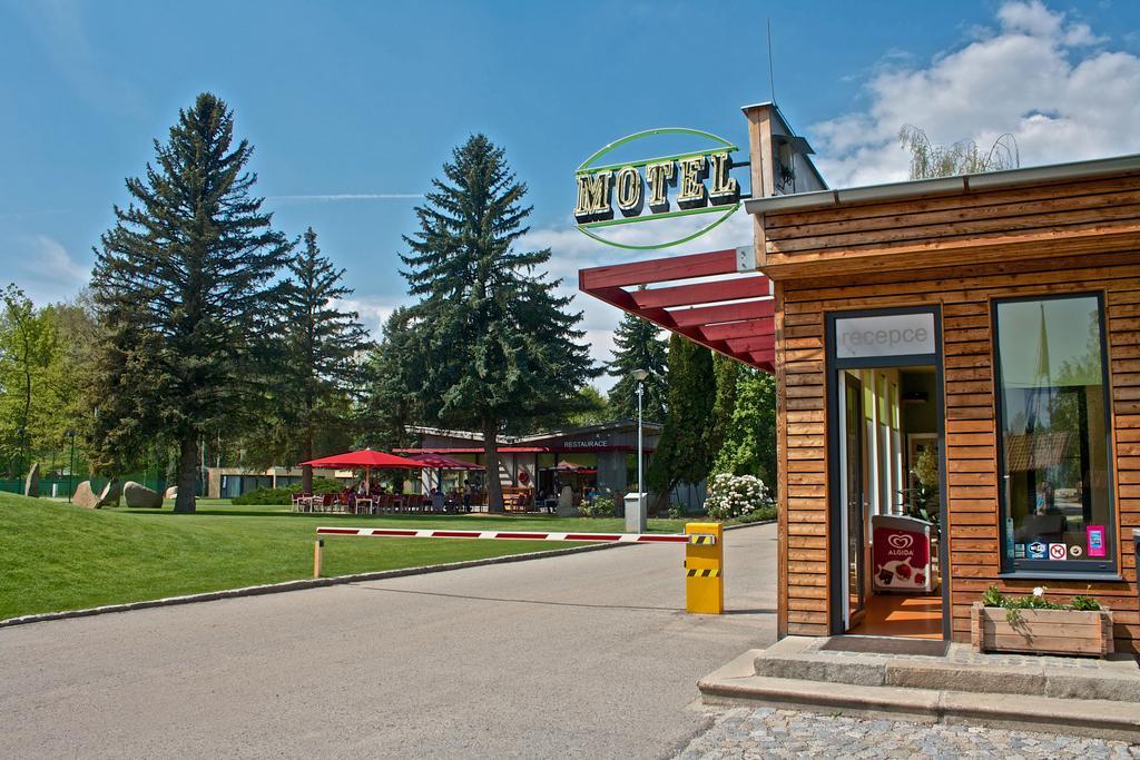 Motel Dlouha Louka Ceske Budejovice Exterior foto
